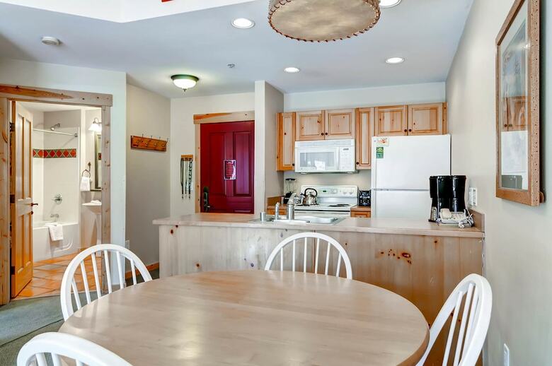 Tucker Mountain At Center Village By Copper Mountain Lodging