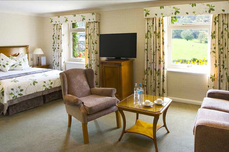 Lakeside Hotel & Spa