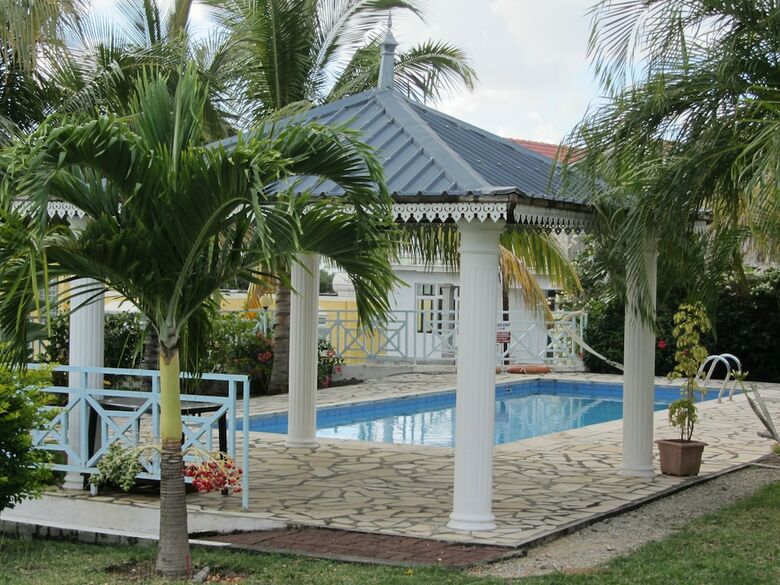 Apartamentos Marisa Residences