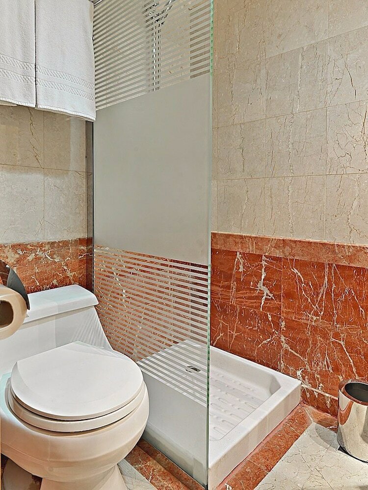 Al Thuria Grand Hotel
