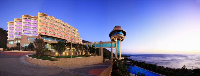 Hotel H Resort