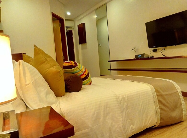 Shore Time Hotel
