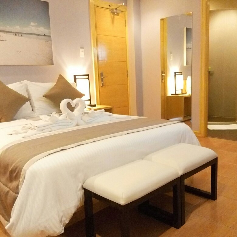 Shore Time Hotel
