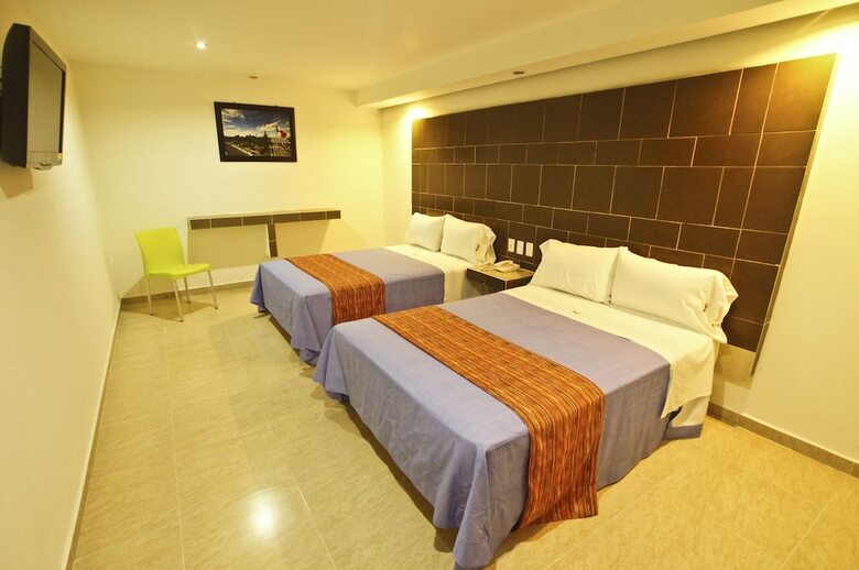 Hotel First Inn