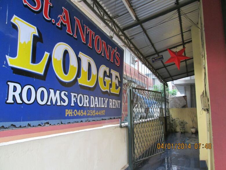 Bed & Breakfast St.antonys Lodge Ernakulam Market