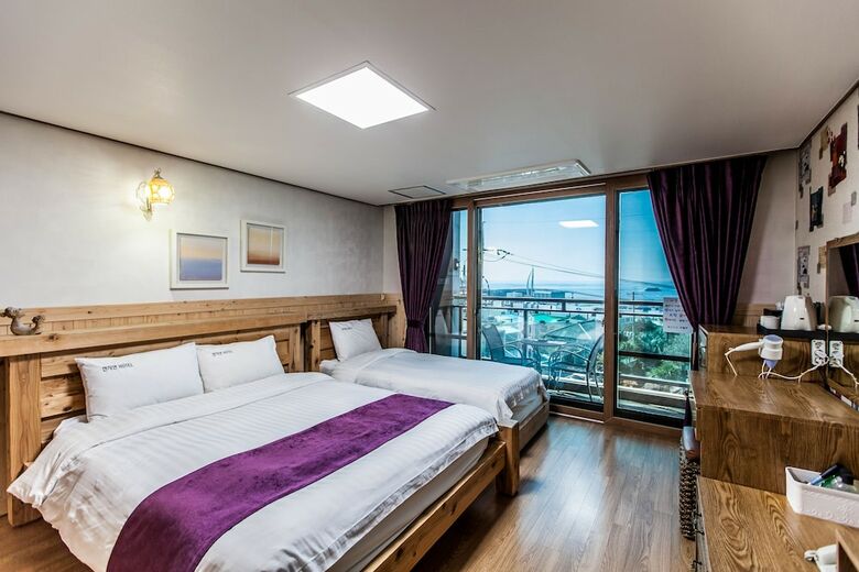 Cheonjiyeon Hotel