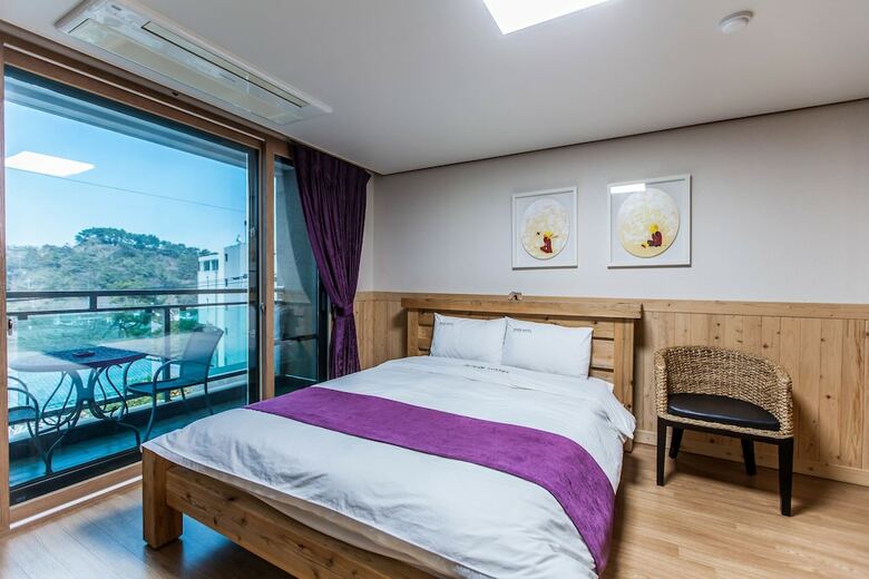 Cheonjiyeon Hotel