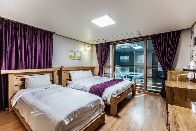 Cheonjiyeon Hotel