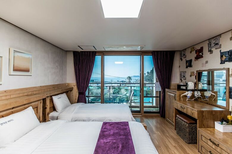Cheonjiyeon Hotel