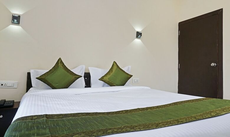 Hotel Treebo Trip Lotus