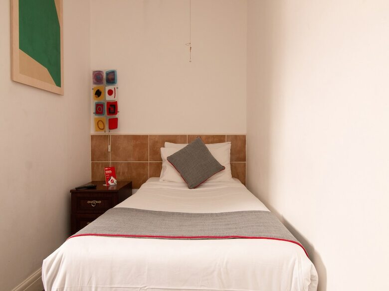 Hotel Oyo Cardiff Central