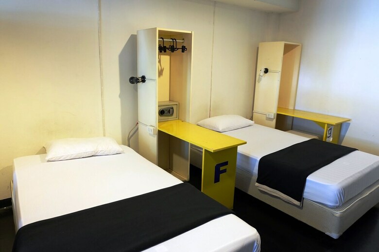 Hostal Take A Nap Hotel
