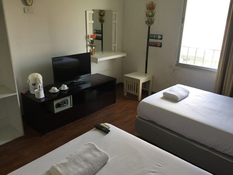 Hostal Take A Nap Hotel