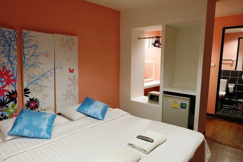 Hostal Take A Nap Hotel