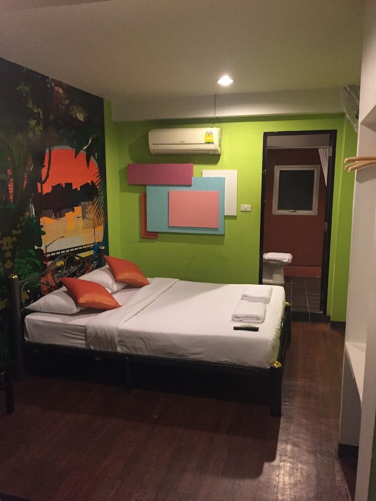 Hostal Take A Nap Hotel