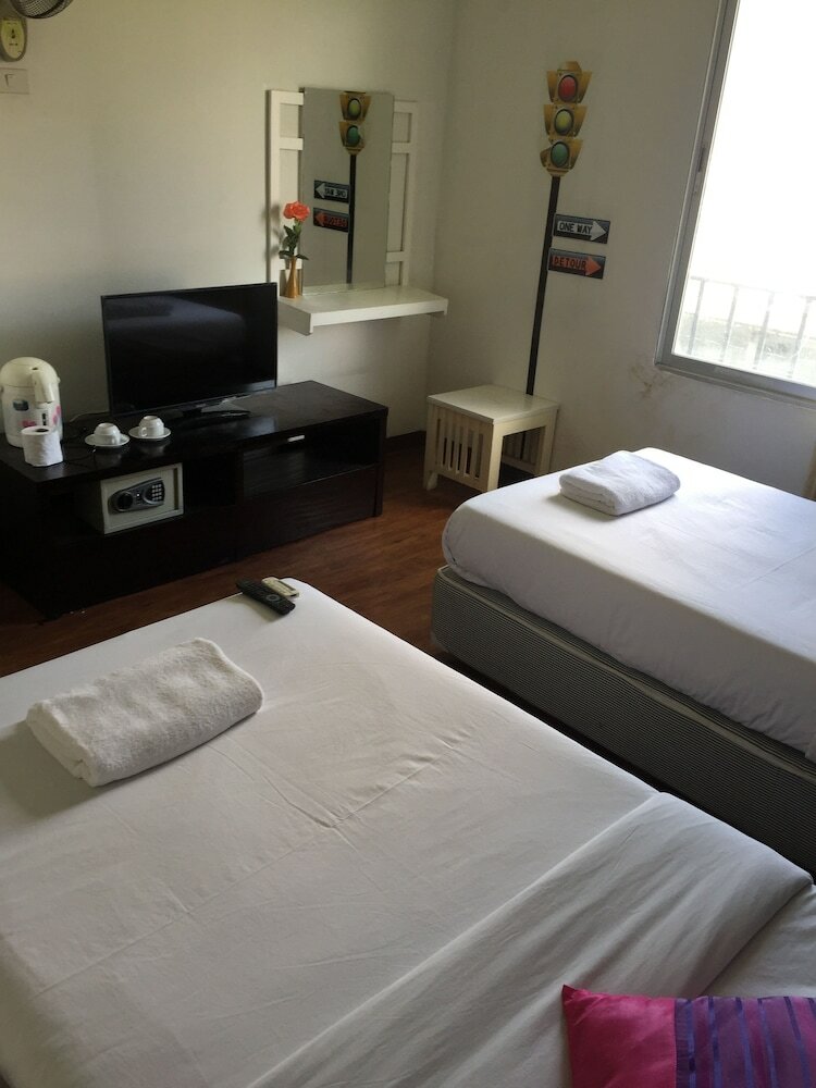 Hostal Take A Nap Hotel