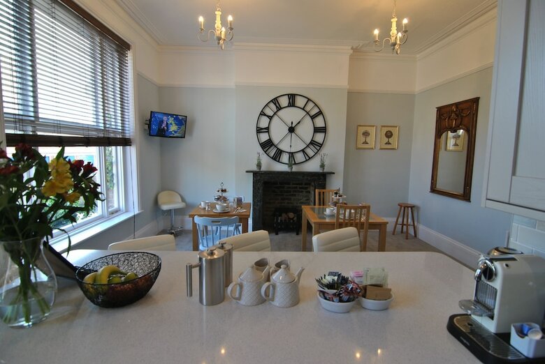 Bed & Breakfast Alma House