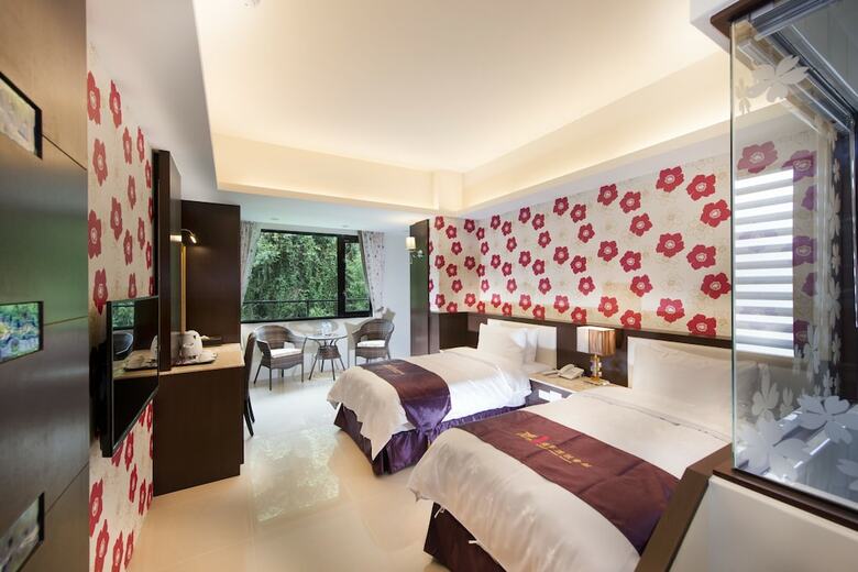 Hotel Cherry Feast Resort
