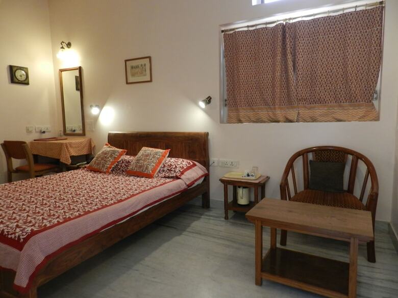 Hotel Tara Niwas