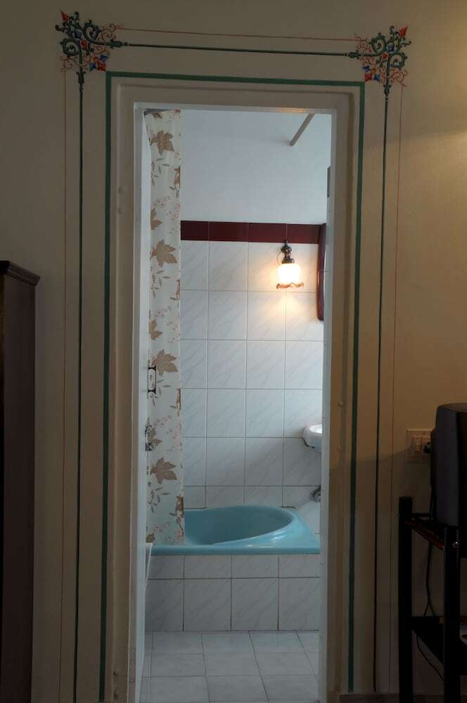 Hotel Tara Niwas