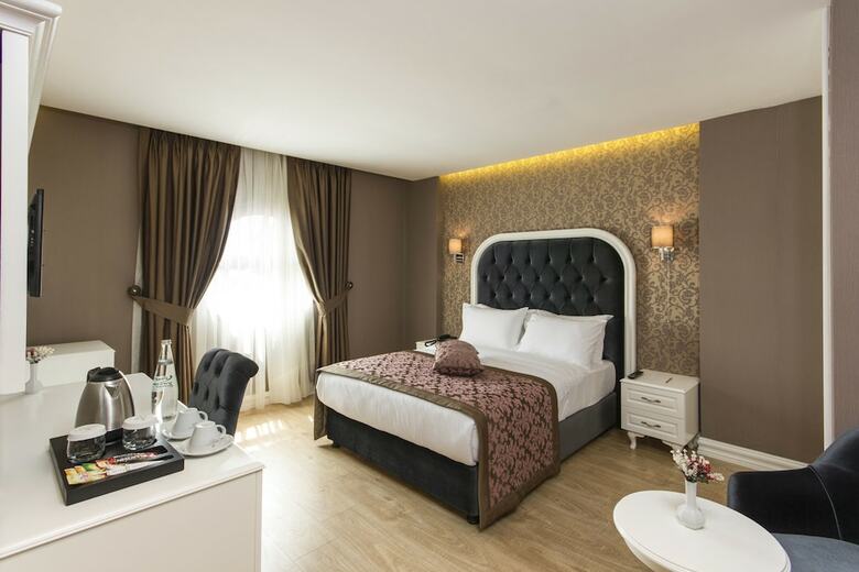 Dencity Hotel