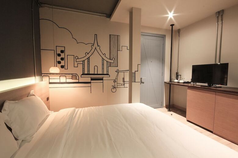 Tha City Loft Hotel