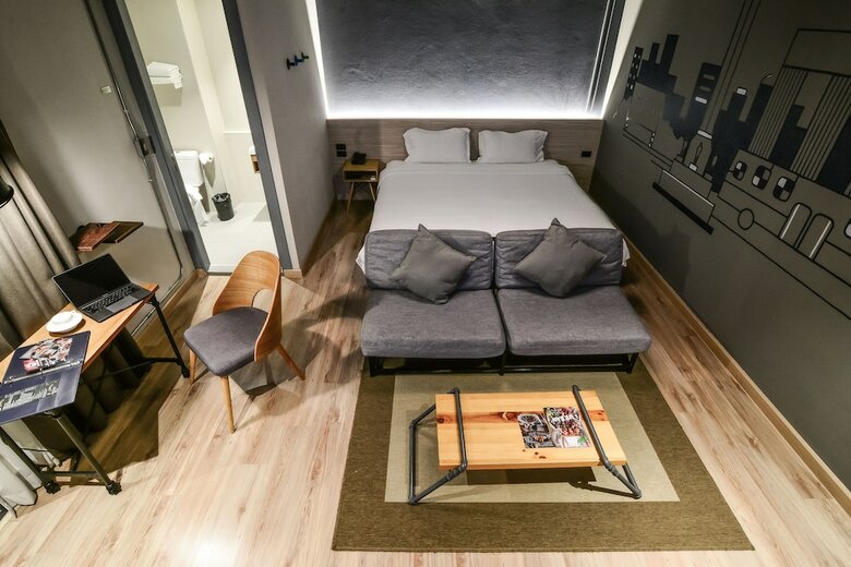 Tha City Loft Hotel
