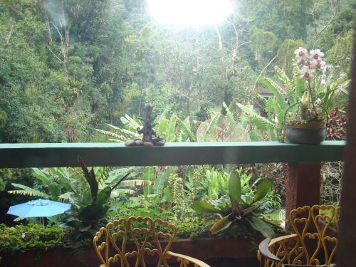 Hostal Brom�lia Sabi� & Cia
