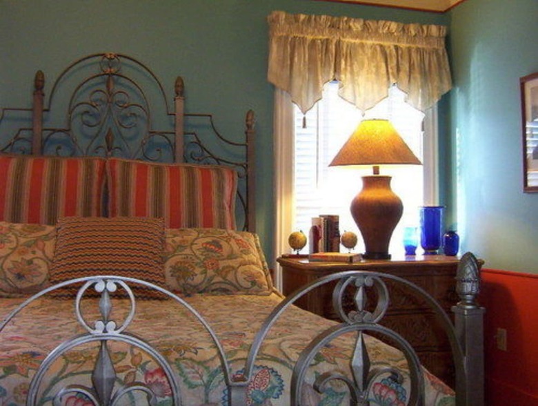 Bed & Breakfast Hidden Garden Cottages & Suites