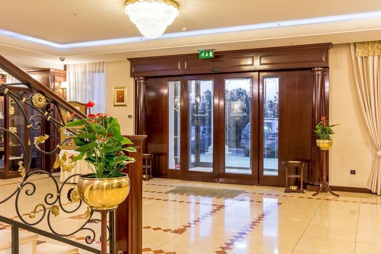 Hotel President Solin
