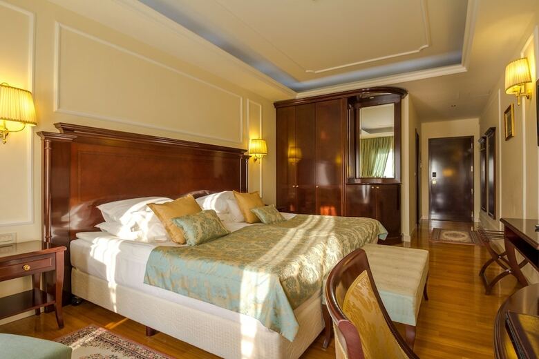 Hotel President Solin