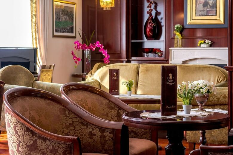 Hotel President Solin