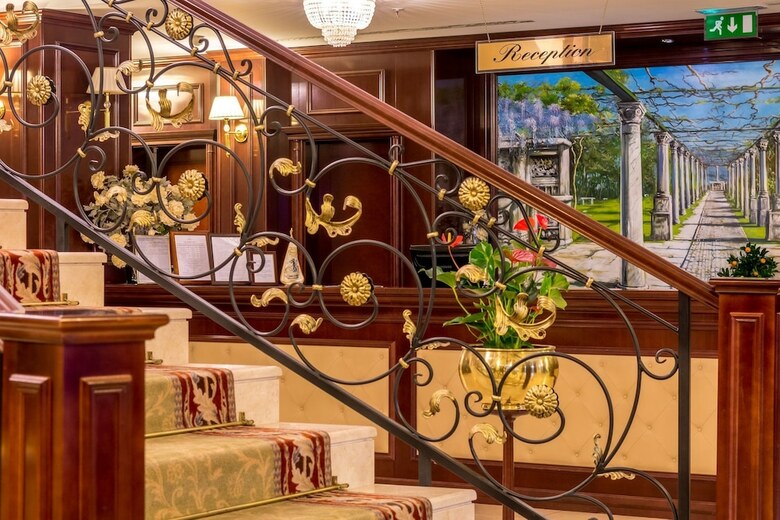 Hotel President Solin