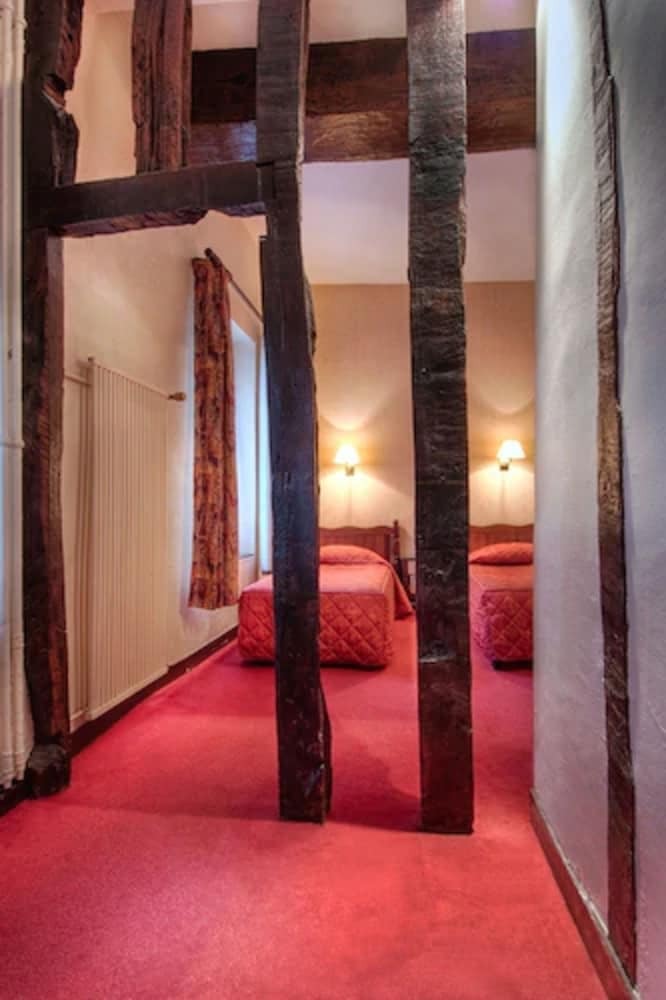 Hotel De Senlis