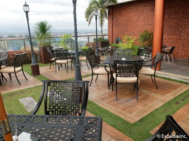 Hotel Central Park Tower Resort