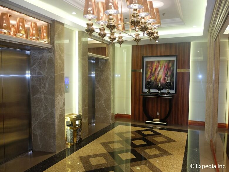 Hotel Central Park Tower Resort