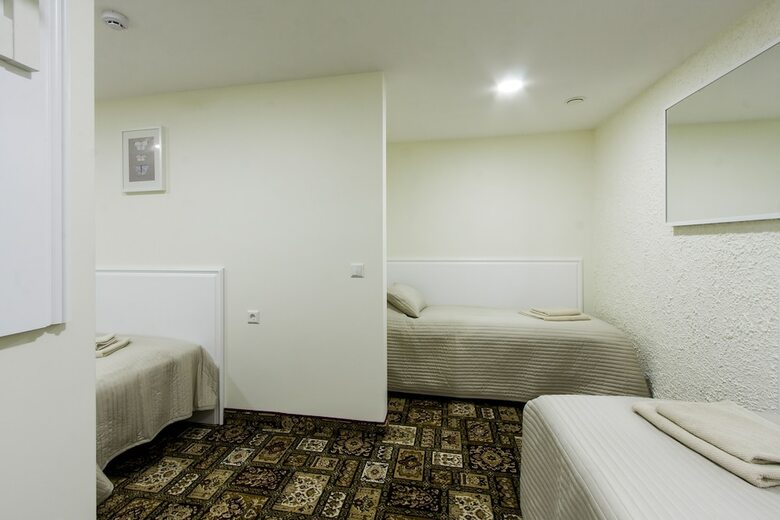 Hotel Real House