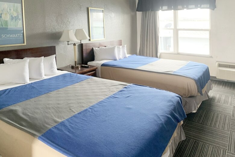 Hotel Lake St Loius