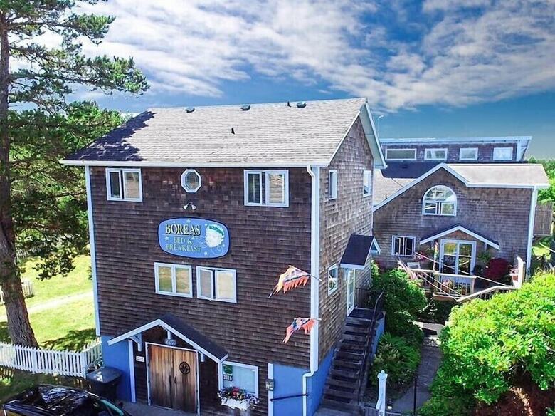 Boreas Bed & Breakfast Inn