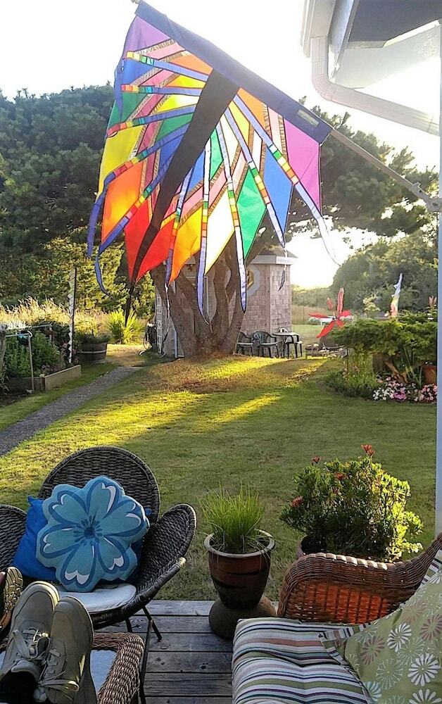 Boreas Bed & Breakfast Inn