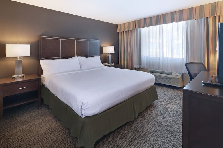 Holiday Inn Hotel & Suites Anaheim