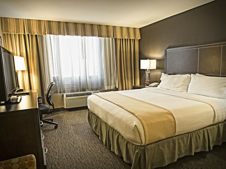 Holiday Inn Hotel & Suites Anaheim