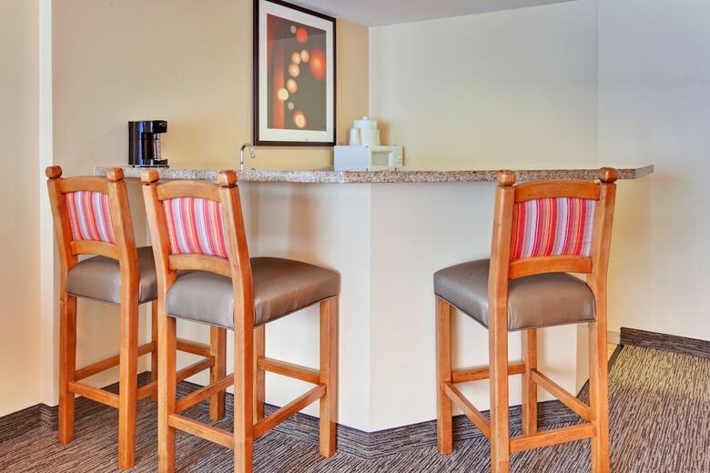 Holiday Inn Hotel & Suites Anaheim