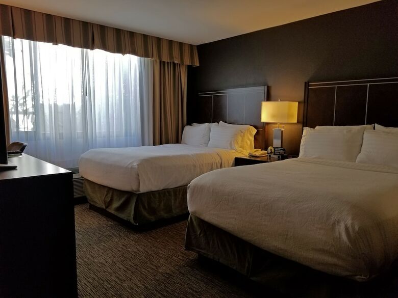 Holiday Inn Hotel & Suites Anaheim