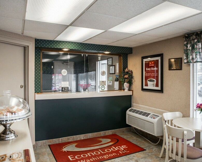 Hotel Econo Lodge North