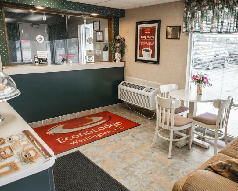 Hotel Econo Lodge North