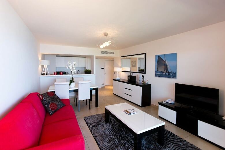 Royal Antibes - Luxury Hotel, Residence, Beach & Spa