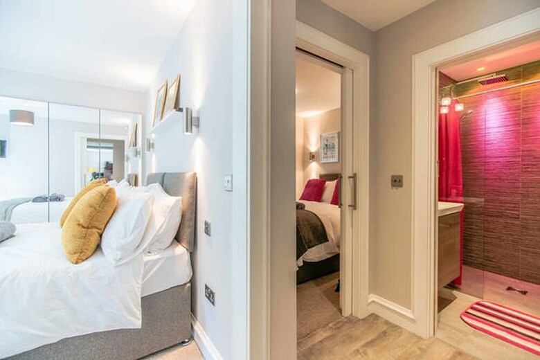 21a Luxury Apartment