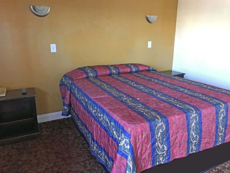 Satellite Motel