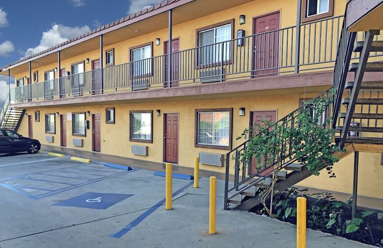 Satellite Motel